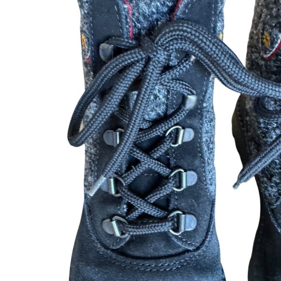 Vtg L.L.Bean Suede Wool Lace Up Ankle Boots Embroidered Italy Made Nordic Style - Picture 14 of 16